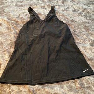Women’s XL Nike swim tank top in Black